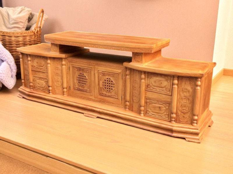 Kệ tivi bằng gỗ