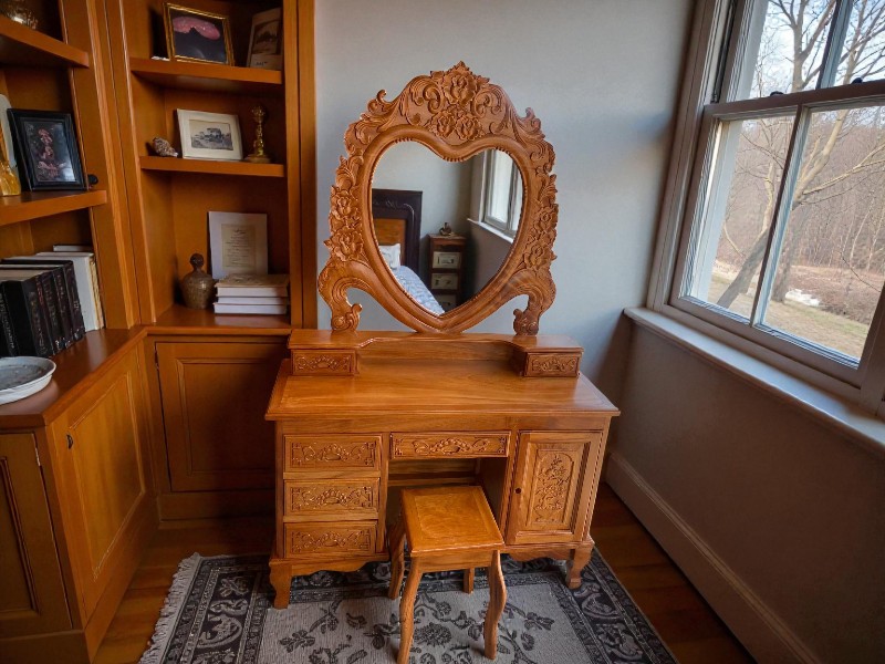 Bàn trang điểm gỗ tự nhiên