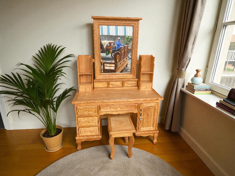 Bàn trang điểm gỗ tự nhiên