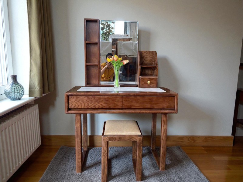 Bàn trang điểm phòng ngủ