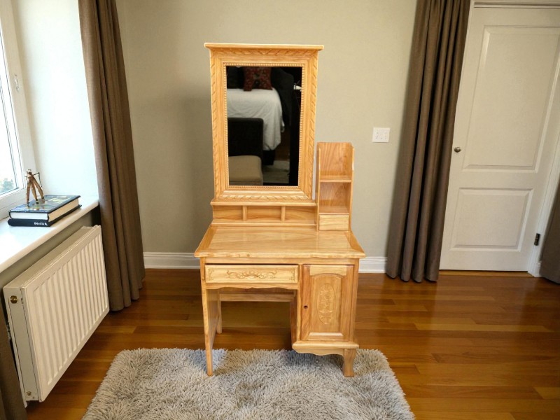 Bàn trang điểm hiện đại