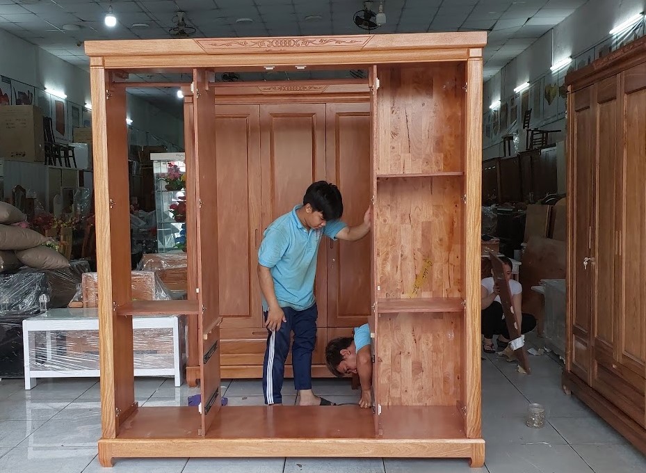 Tủ quần áo theo yêu cầu