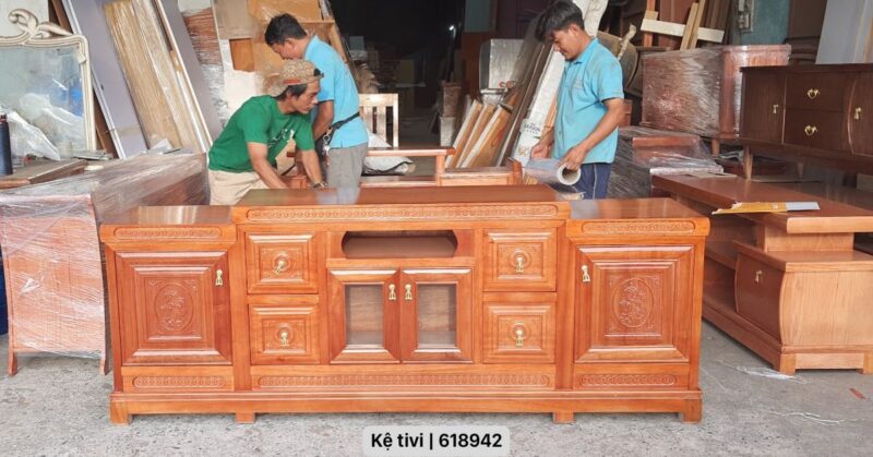 Kệ tivi gỗ đơn giản