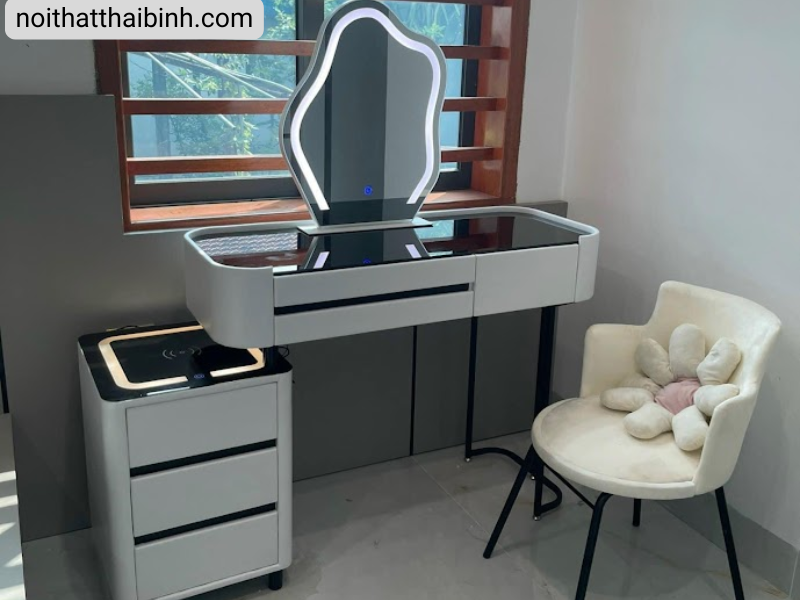 5 cách sắp xếp bàn trang điểm ngăn nắp