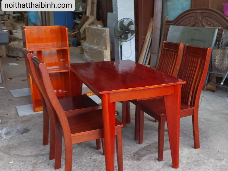 8 lưu ý khi mua bàn ăn gỗ 8 lưu ý khi mua bàn ăn gỗ