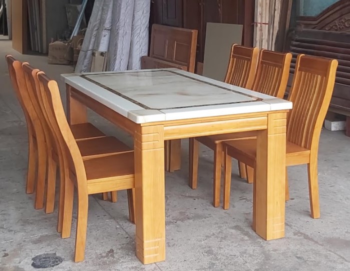 8 lưu ý khi mua bàn ăn gỗ tự nhiên bền đẹp