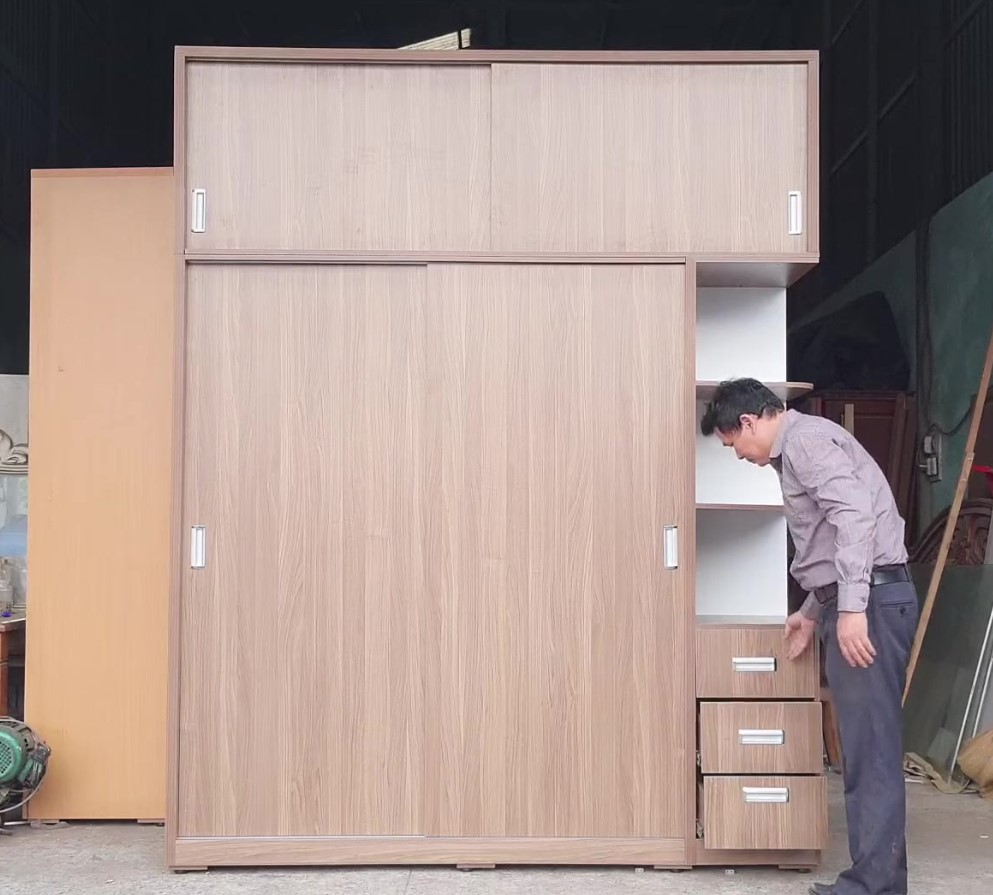 Cửa hàng tủ quần áo gỗ quận 1 mẫu 4 cánh