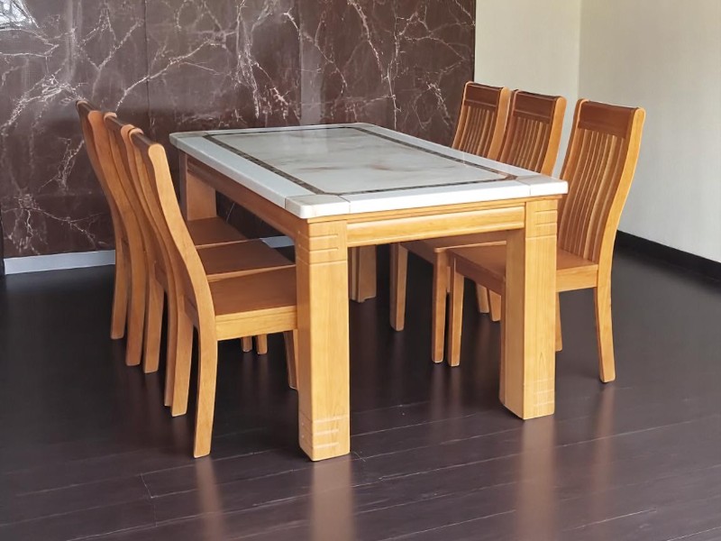 4 lý do nên chọn bàn ăn gỗ sồi cho gia đình 3 Bàn ăn gỗ sồi