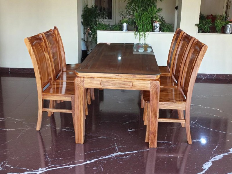 6 lưu ý chọn bàn ăn hiện đại đẹp, tiện nghi cho gia đình 1 Bàn ăn hiện đại