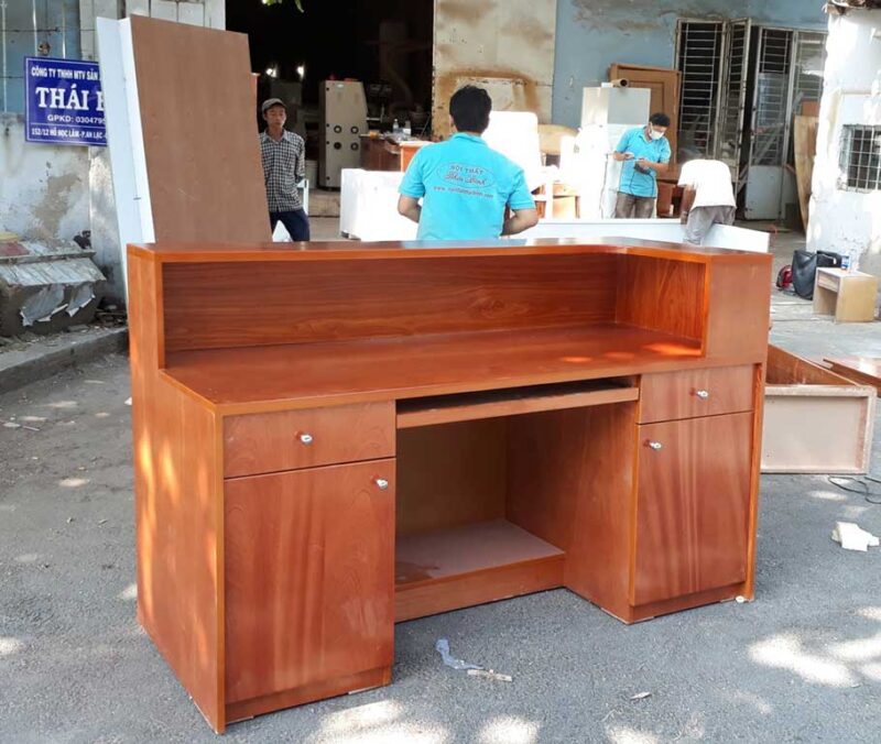 Quầy tiếp tân MS 9235 Giá 1m8 = 7.000.000 - Ảnh 3