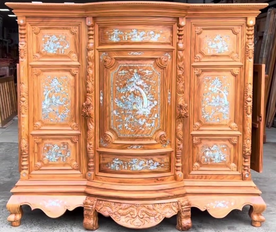 Tủ thờ tam cấp cao cấp cho biệt thự và nhà thờ họ