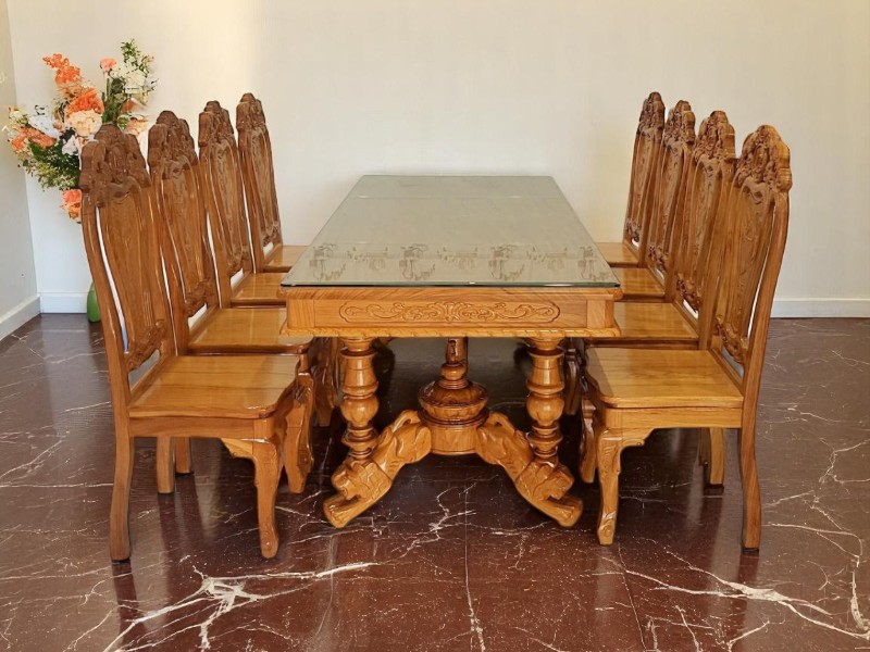 Địa chỉ bán bàn ăn gỗ tại Quận 10
