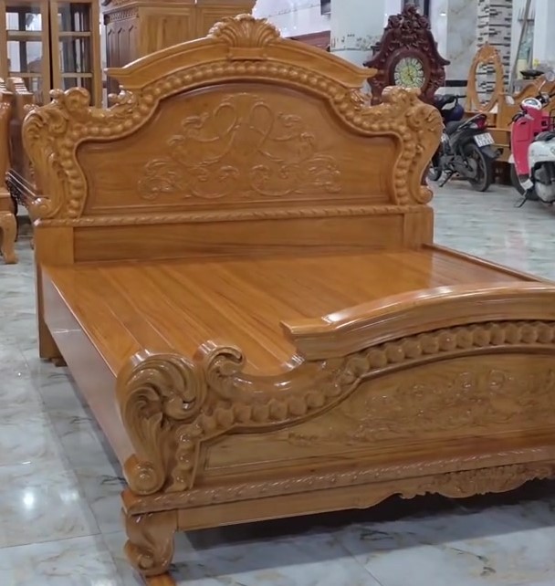 Giường gỗ chắc chắn an toàn khi sử dụng mỗi ngày