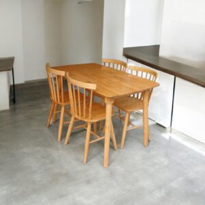 6 Bí Quyết Chọn Bàn Ăn Gỗ Cho Gia Đình Hoàn Hảo