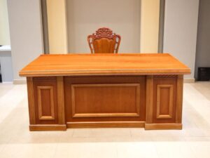3 mẹo chống cong vênh bàn làm việc gỗ
