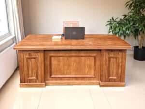 4 cách bảo vệ bàn làm việc khỏi ẩm mốc
