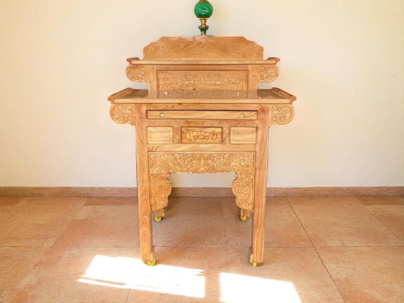 4 sai lầm khi mua tủ thờ - Những điều cần tránh để chọn đúng sản phẩm 1 4 sai lầm khi mua tủ thờ