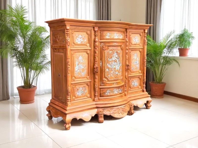 5 lưu ý khi kê tủ thờ cạnh cửa - Đảm bảo phong thủy và sự hài hòa cho không gian 2 5 lưu ý khi kê tủ thờ cạnh cửa