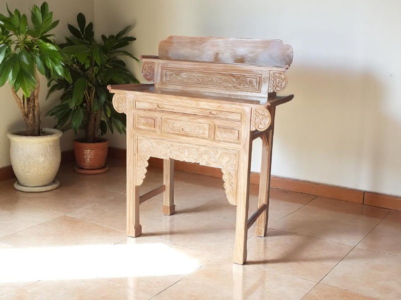 5 lưu ý khi kê tủ thờ cạnh cửa - Đảm bảo phong thủy và sự hài hòa cho không gian 1 5 lưu ý khi kê tủ thờ cạnh cửa