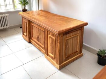7 Lỗi Thường Gặp Khi Vệ Sinh Bàn Làm Việc