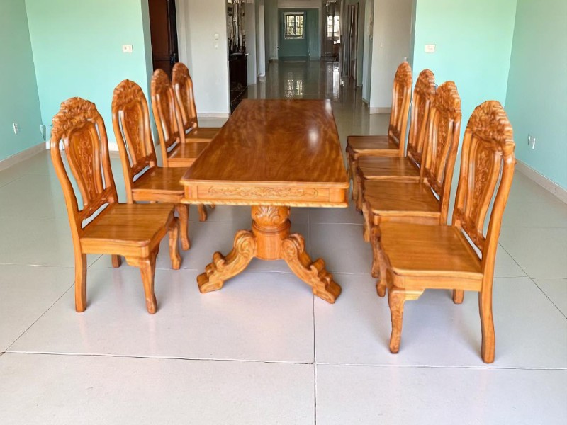 9 bí quyết sắp xếp bộ bàn ăn đẹp - Tạo không gian ấm cúng và sang trọng 2 9 bí quyết sắp xếp bộ bàn ăn đẹp