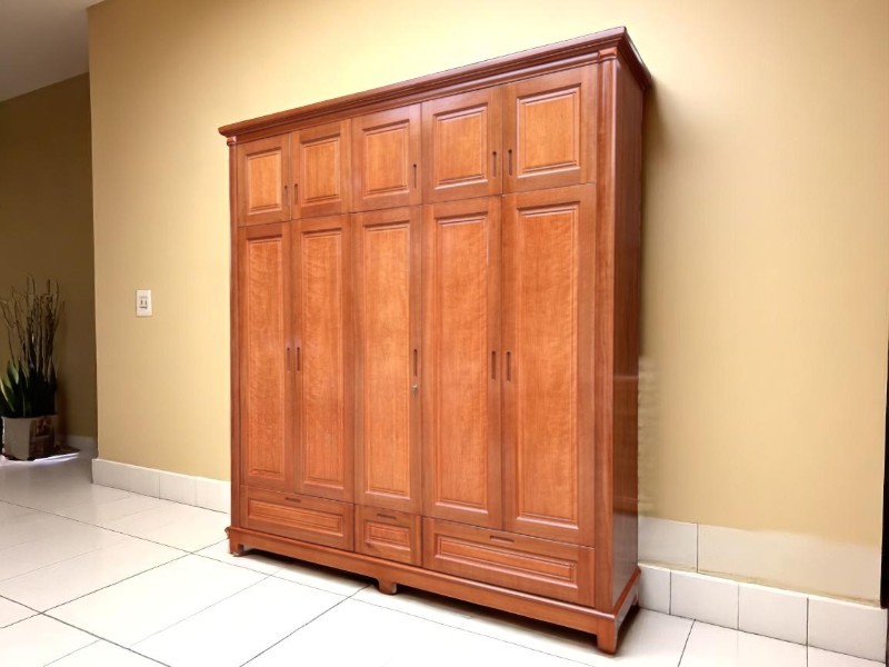 Tủ quần áo gỗ tự nhiên tại Tân Phú