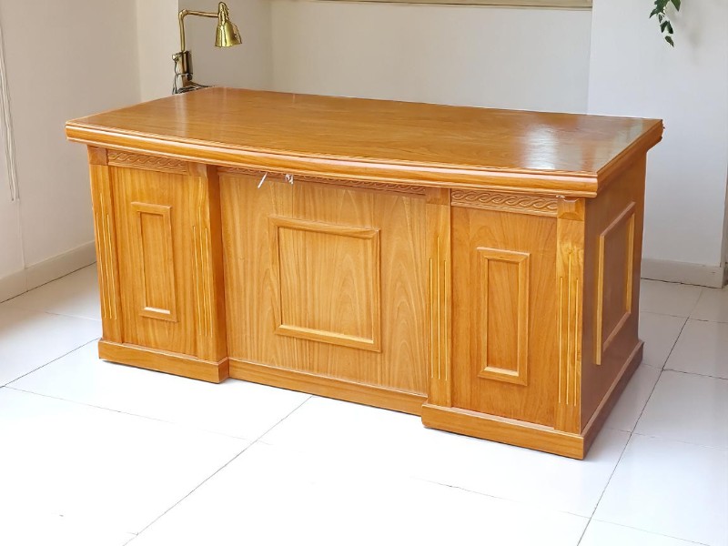 4 Ý tưởng trang trí bàn làm việc tối giản mà cuốn hút 1 Ý tưởng trang trí bàn làm việc tối giản