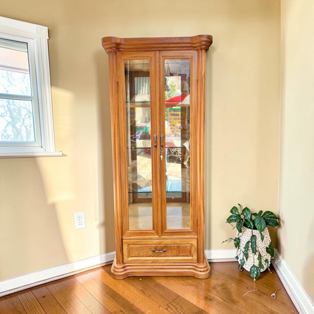 mau-tu-ruou-dep-phong-khach