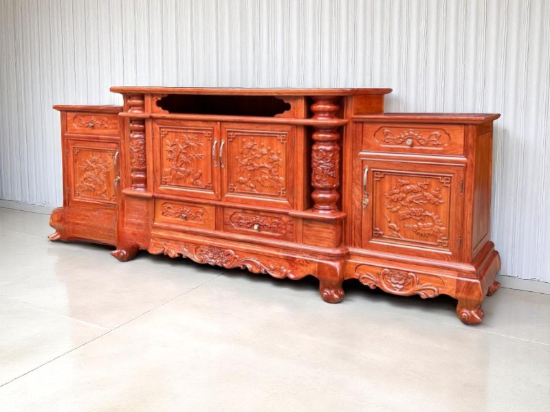 Cách xử lý vết trầy xước trên kệ tivi