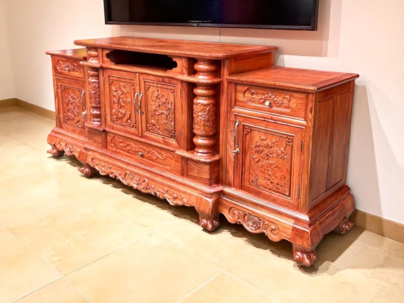 Kệ tivi treo tường hiện đại tiết kiệm không gian 5 Kệ tivi treo tường