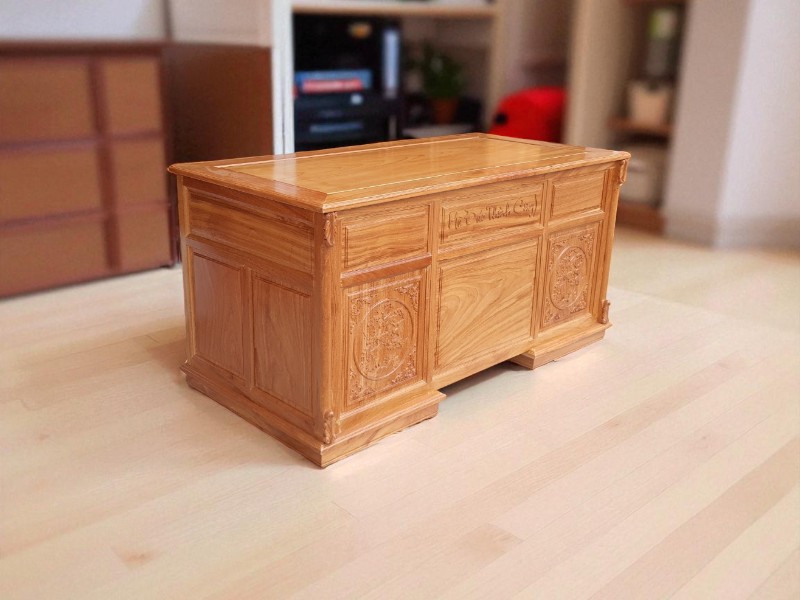 Mua bàn làm việc gần đây tốt