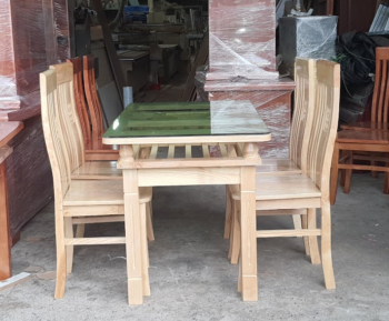 Bàn ăn gỗ tự nhiên giá bao nhiêu tiền?