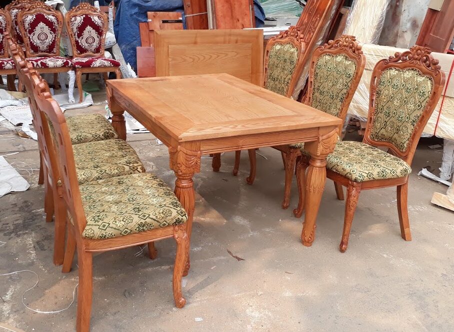 Bàn ăn gỗ tự nhiên giá bao nhiêu tiền? kích thước 1m6x80cm 2 Bàn ăn gỗ tự nhiên giá bao nhiêu tiền?
