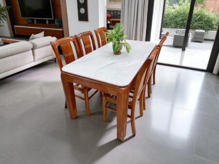 Bộ bàn ghế ăn bằng gỗ tự nhiên cao cấp