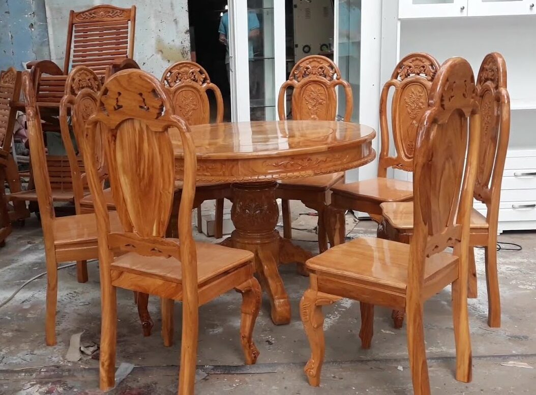 Giá bàn ăn gỗ bao nhiêu tiền? 5 mẫu đẹp 2025, bền, hiện đại 3 Giá bàn ăn gỗ bao nhiêu tiền?