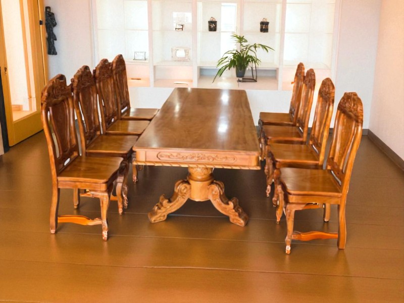 Mua bàn ăn gỗ đẹp giá rẻ gần đây