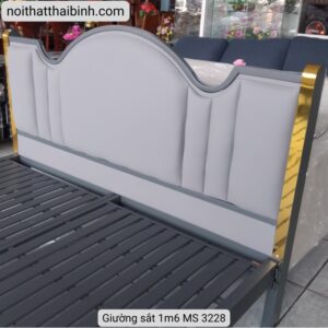 Giường ngủ gỗ tự nhiên: Lợi ích, ưu điểm và xu hướng thiết kế