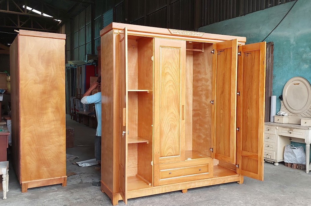 Tủ Áo Gỗ Tự Nhiên