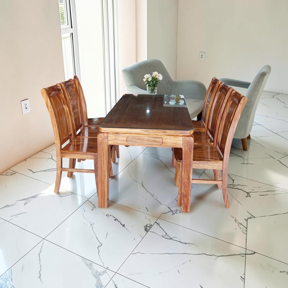 Cách chọn bàn ăn mới