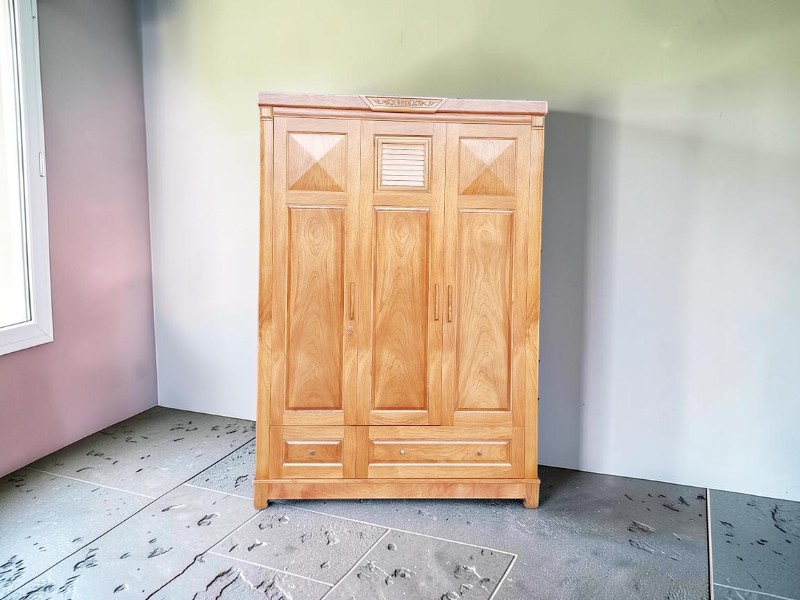 Tủ quần áo gỗ tự nhiên