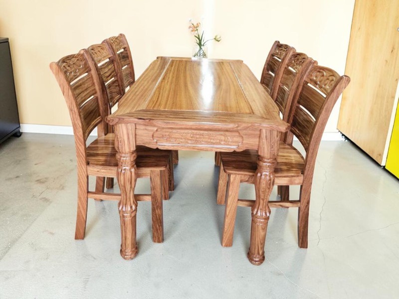 Bàn ăn gỗ tại Quận 6: Bền đẹp, bảo hành dài lâu 14 Đặt đóng bàn ăn gỗ tại Quận 6 theo yêu cầu