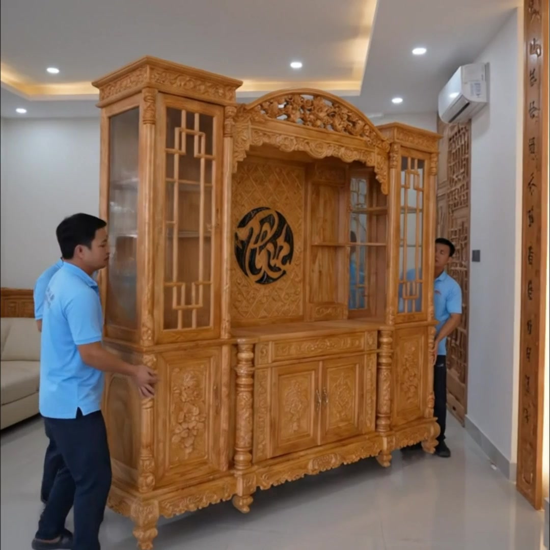 Quy trình sản xuất tủ thờ gỗ chạm khắc đẹp từ xưởng đến nhà khách 4 Vận chuyển và lắp đặt tủ thờ gỗ tại nhà khách